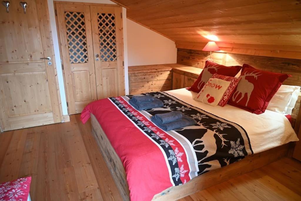 Three Bedroom Apartment, Samoens, Grand Massif Eksteriør billede